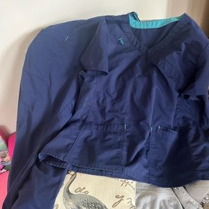 Women’s Medical Scrubs, 3xl, Used - good condition. 2 sets.